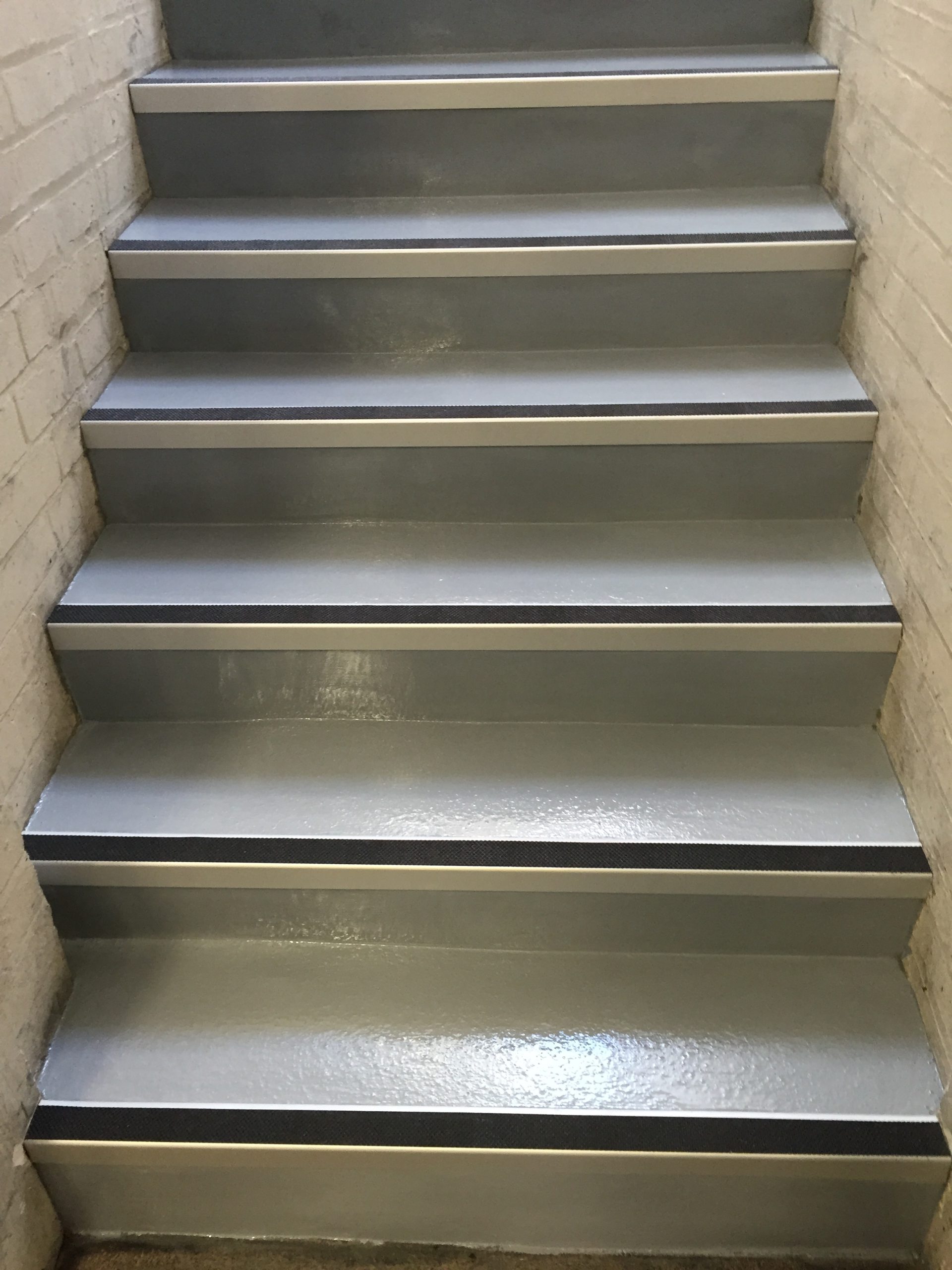 Anti-slip Stairs - Impact flooring